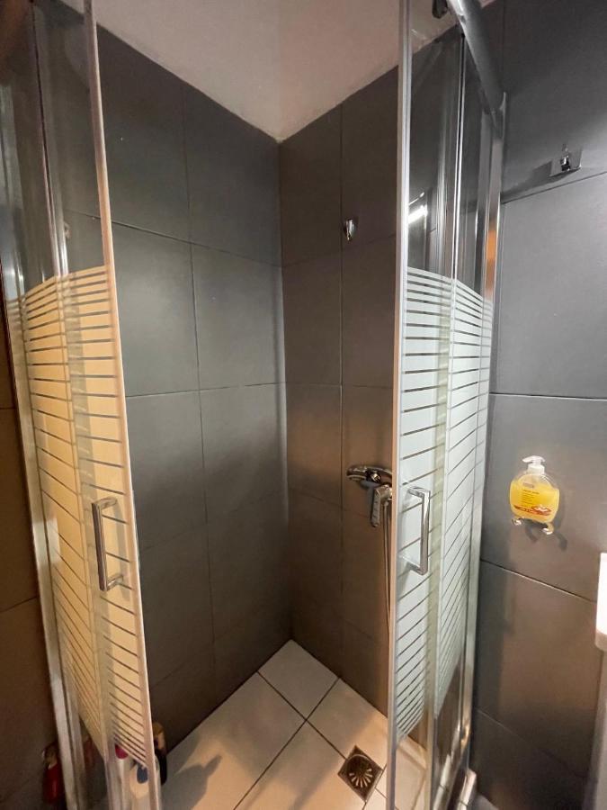 Avr Airport Deluxe Suites 4 Markopoulo Mesogaias Экстерьер фото